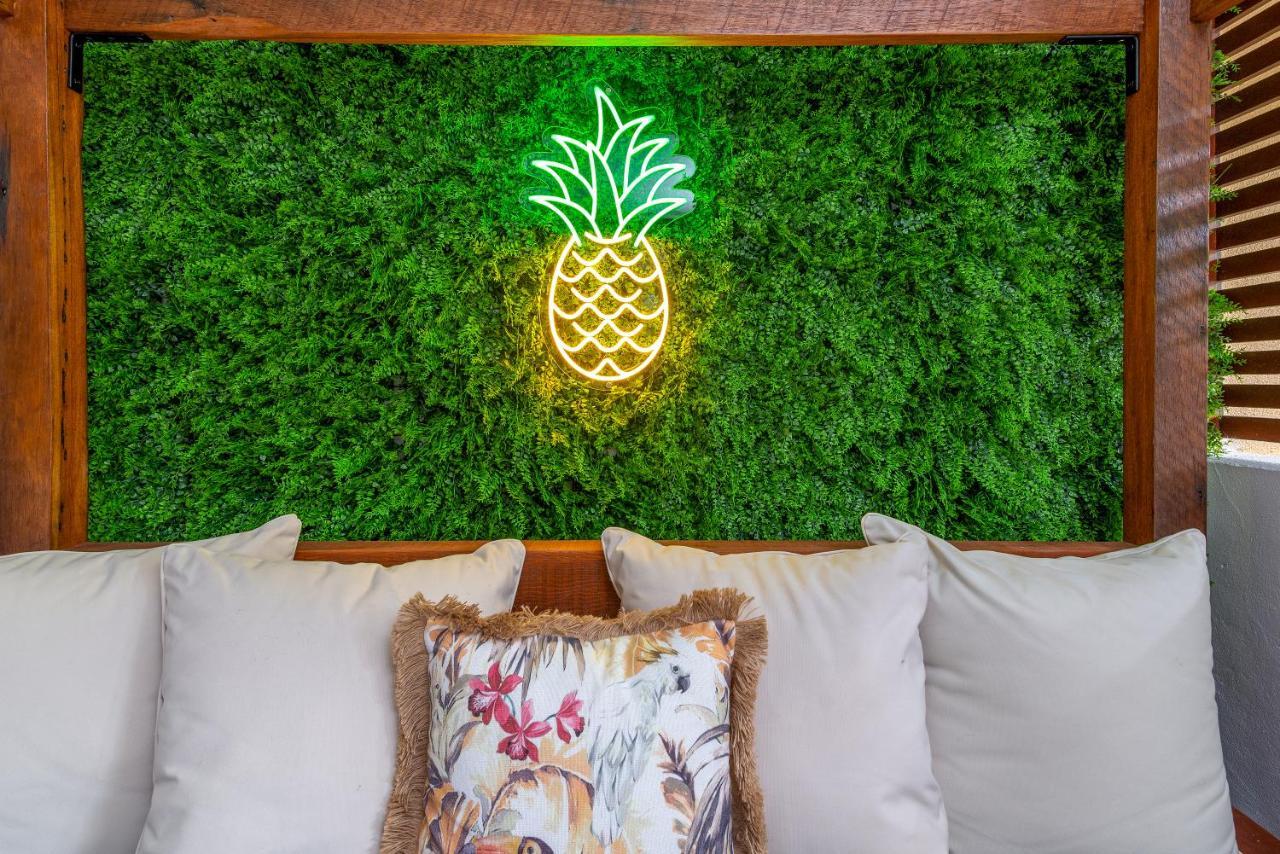 Boho Bliss In The Best Position In Town, King Bed, 2 Pools, Free Wifi And Undercover Parking ポートダグラス エクステリア 写真